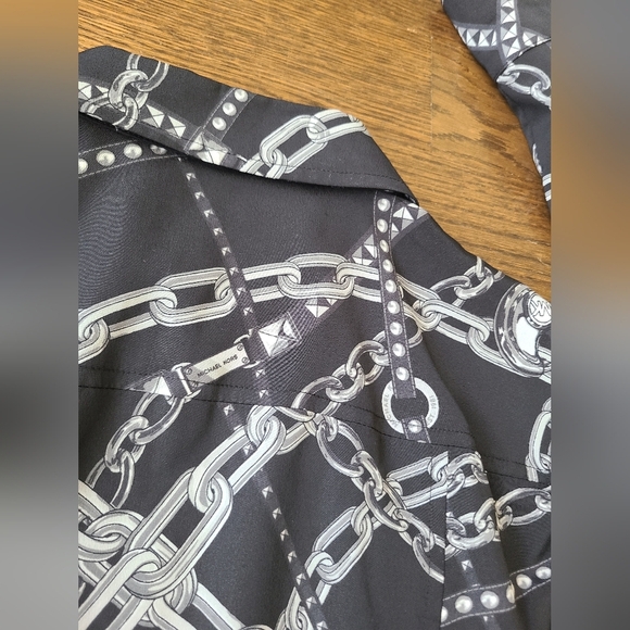Michael Kors Black and Gray Chain Print Women's Blouse Sz.M - Picture 5 of 10